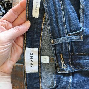Frame Le Skinny de Jeanne Jeans